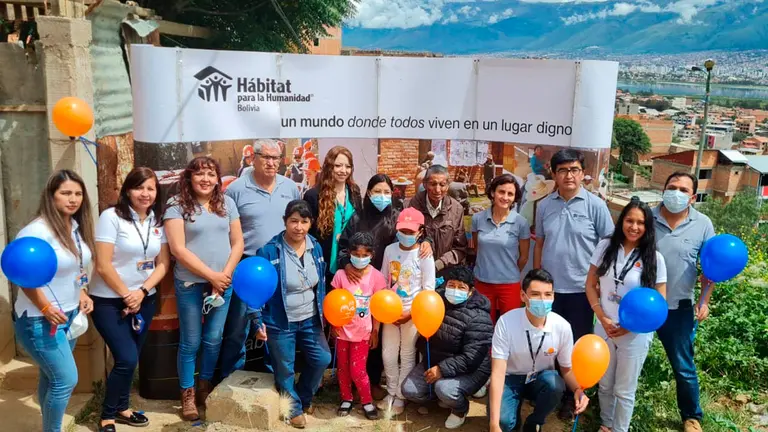 BancoSol y H&aacute;bitat Para la Humanidad Bolivia restauran la vivienda de una joven con c&aacute;ncer en Cochabamba