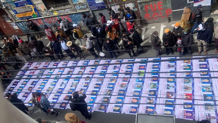 Galindo expone fotos de feminicidas: "la verg&uuml;enza debe cambiar de bando". MAR&Iacute;A GALINDO
