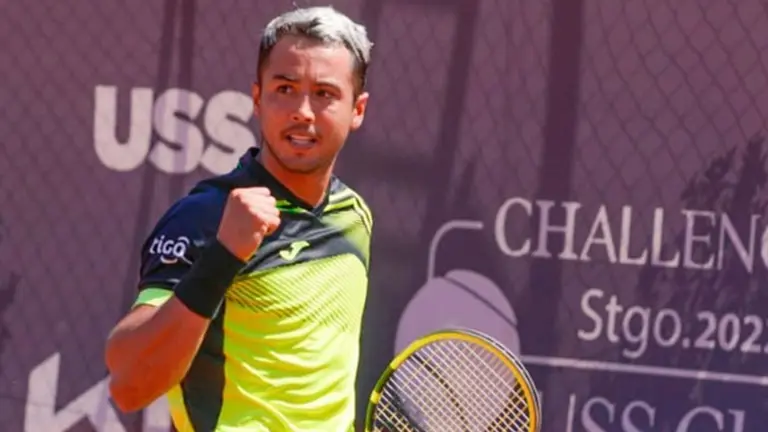Hugo Dellien durante el partido oficial.        CHALLENGER DE SANTIAGO