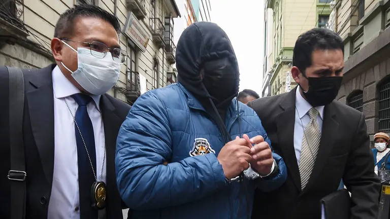 El jurista Walter P. es aprehendido por presunto consorcio, en La Paz.	               APG
