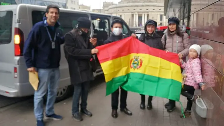 Canciller&iacute;a anuncia repatriaci&oacute;n de cinco ciudadanos bolivianos residentes en Ucrania./ Erbol