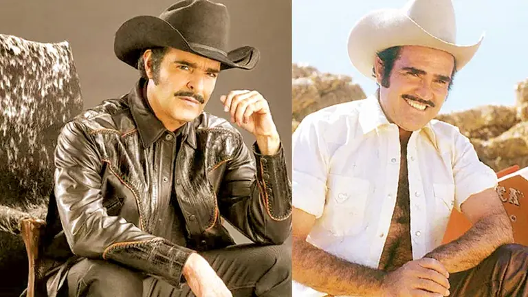 Pablo Montero (i) caracterizado como Vicente Fernández. A la derecha, el Chente. LAPRENSA
