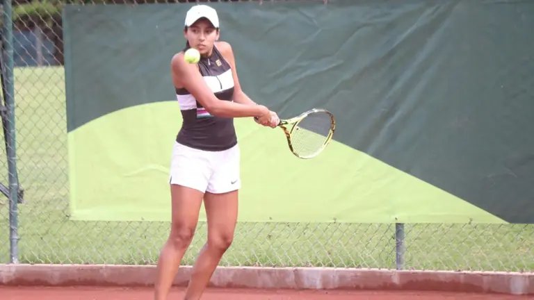Valeria San Miguel en el Cochabamba Open Junior. ASOCIACI&Oacute;N DE TENIS COCHABAMBA.
