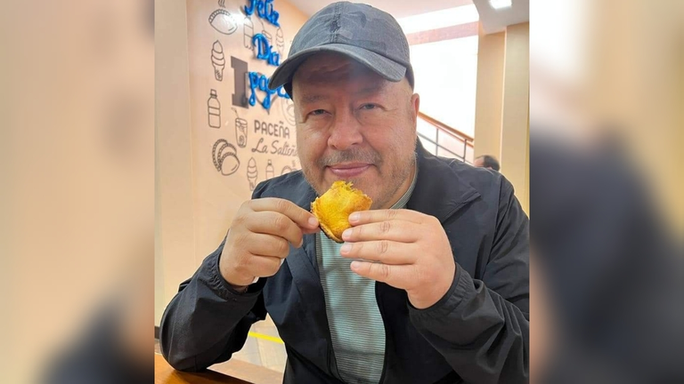 El empresario y fundador de Unidad Nacional, Samuel Doria Medina, celebrando el D&iacute;a del Padre. FACEBOOK SAMUEL DORIA MEDINA