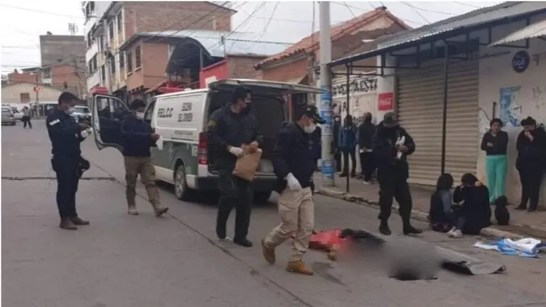 El efectivo policial, sin vida tras ser atropellado. RADIO ANTENA 2000
