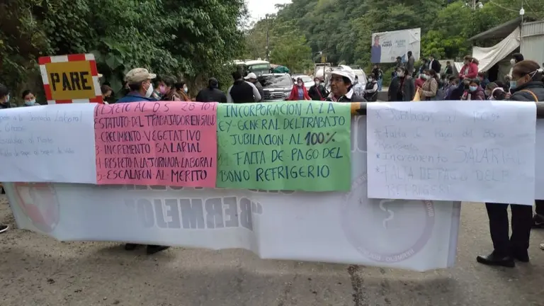 Los m&eacute;dicos llevan adelante un paro de 24 horas en el pa&iacute;s, este 31 de marzo de 2022. ERBOL