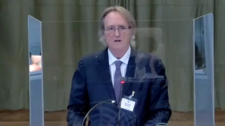 El abogado estadounidense Rodmay Bundi en su intervenci&oacute;n ante la CIJ.	      LA HAYA