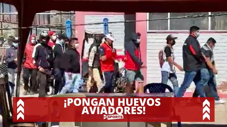 Los Gurkas dejan el complejo de Wilstermann tras reunión con jugadores y el técnico Ponce. On Sports