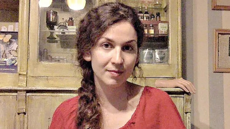 La escritora argentina Marina Closs. ETERNA CADENCIA