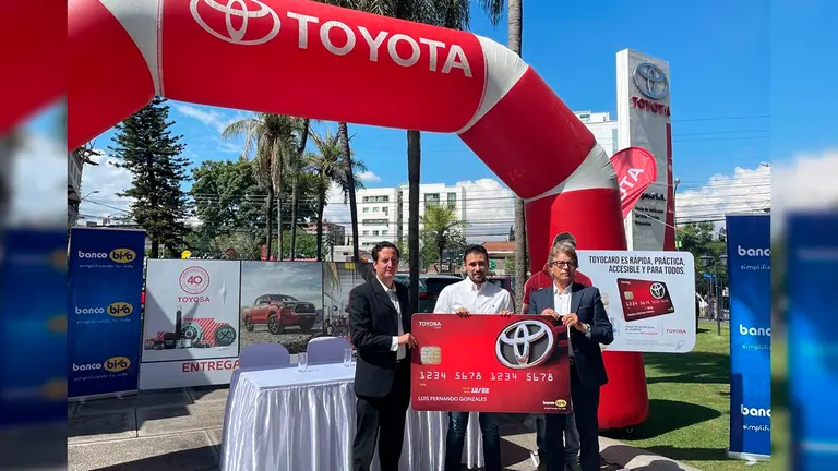 Toyosa y Banco Bisa presentan la &ldquo;Toyocard&rdquo; una tarjeta de cr&eacute;dito exclusiva de la concesionaria
