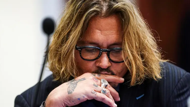 El actor Johnny Depp en la corte de Fairfax County Circuit en Fairfax, Virginia, Estados Unidos. EFE