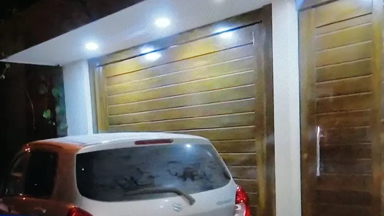 El frontis del inmuelbe atracado en la capital cruce&ntilde;a. Foto: captura Bolivisi&oacute;n