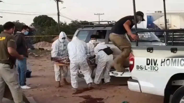 Recogen el cuerpo del presunto contrabandista abatido a tiros. ERBOL