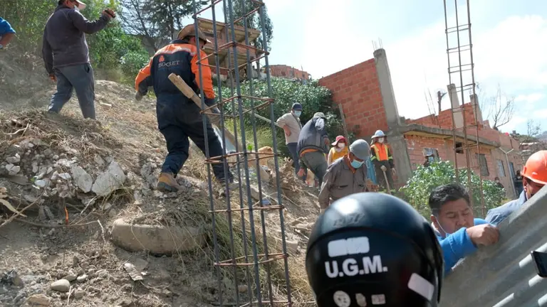 TOMADA DE URGENTE.BO
