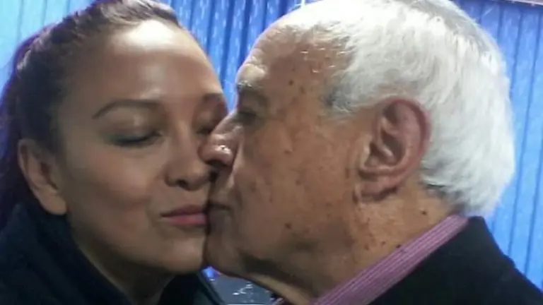 David Santalla, junto a su esposa, Sandra Saavedra. FACEBOOK SANDRA SAAVEDRA URIZAR