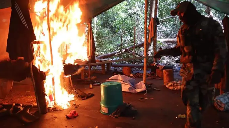 FELCN destruyen dos mega laboratorios de cocaína al interior del Parque Nacional Noel Kempff Mercado. MINISTERIO DE GOBIERNO