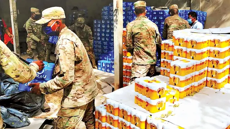 Armada y Aduana decomisan cerveza de contrabando en Santa Cruz. ABI