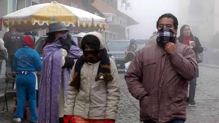Bajas temperaturas se agravan y rige la alerta naranja. URGENTE.BO