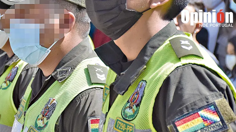 Fotografía ilustrativa de efectivos policiales. NOÉ PORTUGAL