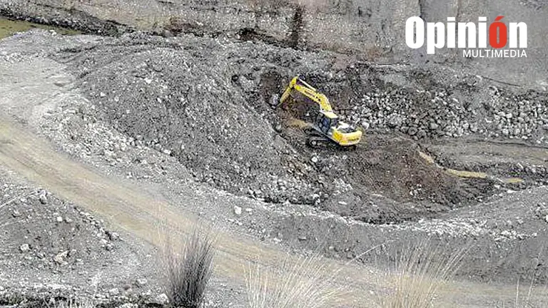 Fotografía ilustrativa de trabajos de minería. ERBOL