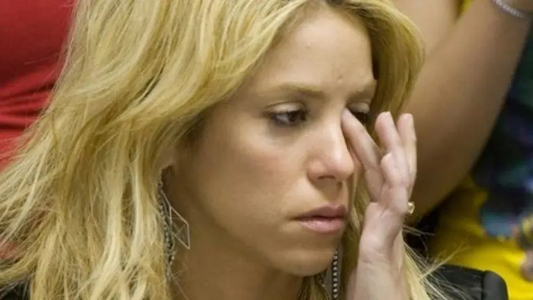 Shakira, en un momento dif&iacute;cil de su vida personal. ASERE.COM