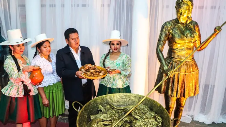 El lanzamiento de la Feria del Chicharr&oacute;n de Sacaba, en d&iacute;as anteriores. ALCALD&Iacute;A DE SACABA