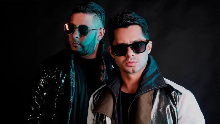 El d&uacute;o R.K.M & Ken-Y. CORAZ&Oacute;N URBANO