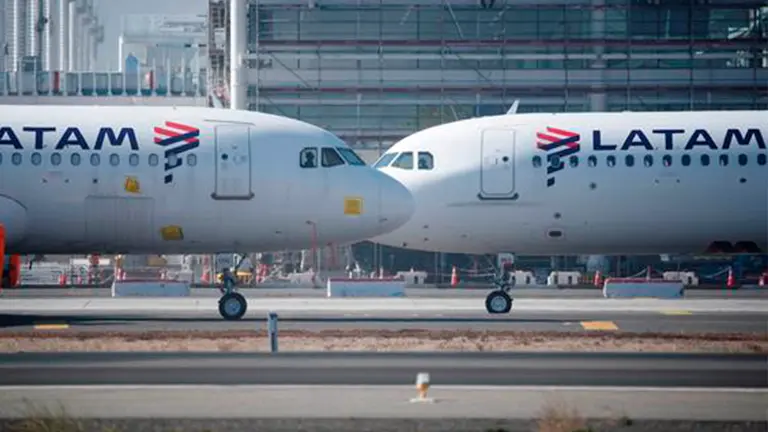 Sobre aviones de Latam. EFE