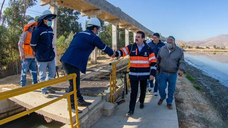 La inspecci&oacute;n a la planta de Albarrancho, este 23 de junio. ALCALD&Iacute;A DE COCHABAMBA