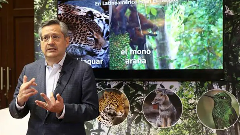 Sobre 5G. EFE