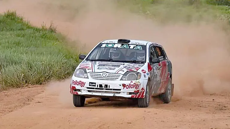 Un piloto, en el Rally Amazónico 2021. ARCHIVO