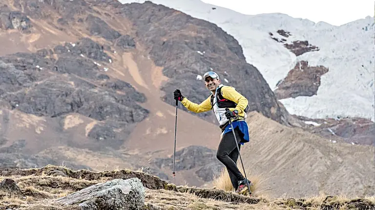 El deportista, durante la competencia. SKYRUNNING BOLIVIA