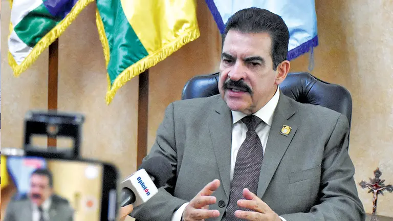 El alcalde de Cochabamba, Manfred Reyes Villa.	        DICO SOL&Iacute;S