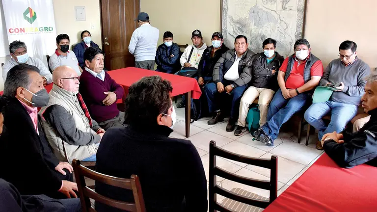 Reunión de bananeros que se desarrolló ayer. NOÉ PORTUGAL