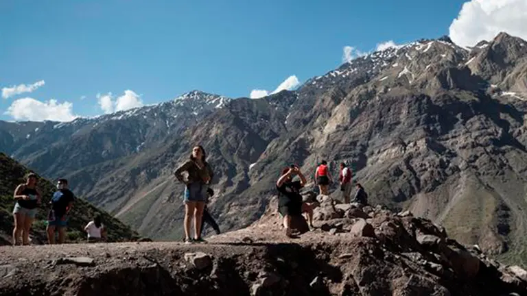 Sobre turismo en Chile. EFE