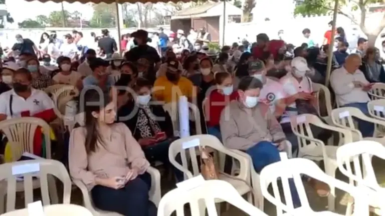 Algunos presentes en la segunda cumbre en Santa Cruz. La reuni&oacute;n estima tomar medidas ante la reprogramaci&oacute;n del censo. CADENA A