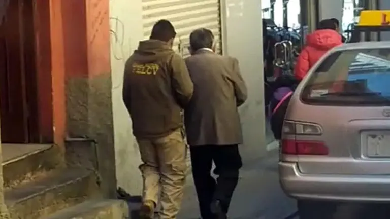Policía aprehende a médico sindicado de practicar aborto y dejar a su paciente en estado de coma. ERBOL