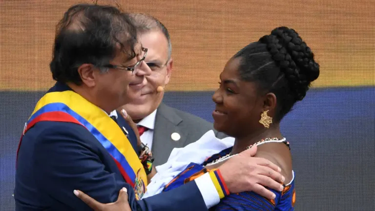 Gustavo Petro y Francia M&aacute;rquez ya son presidente y vicepresidenta de Colombia. INFOBAE