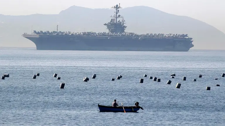 La Armada de EEUU recupera avión que cayó al Mediterráneo por el mal tiempo. EFE