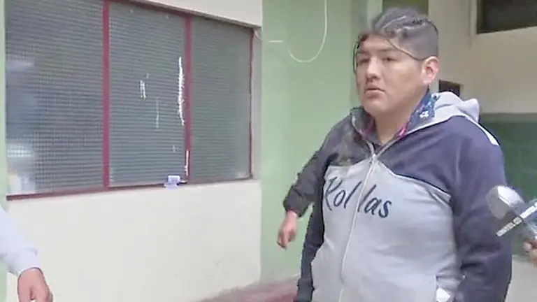El hombre que asegura haber sido enterrado vivo en La Paz. CAPTURA DE PANTALLA UNITEL