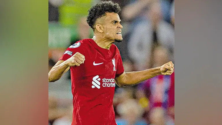 El delantero colombiano Luis D&iacute;az festeja la diana que anot&oacute; para el conjunto red. FACEBOOK LIVERPOOL FC