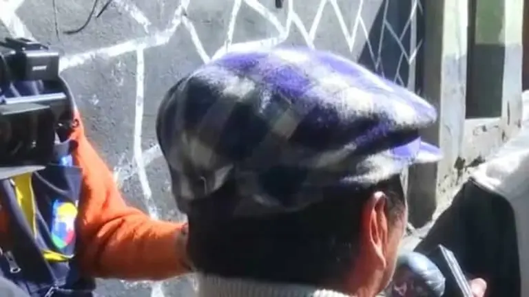El adulto mayor que se vio obligado a entregar a su hijo, acusado de abuso sexual. CAPTURA UNITEL