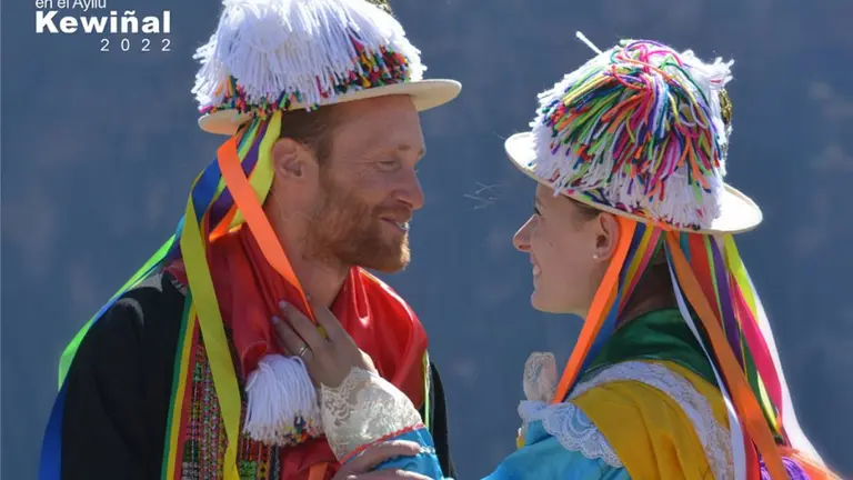 Pareja de italianos contraen nupcias en el Ayllu Kewi&ntilde;al en Aiquile. FACEBOOK