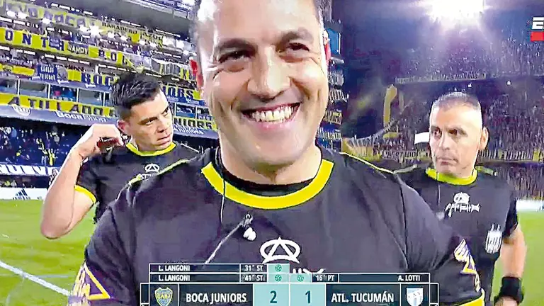Una imagen del &aacute;rbitro Fernando Espinoza.  AGUST&Iacute;N CIORDA