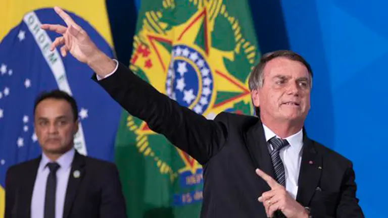 Sobre Lula y Bolsonaro. EFE
