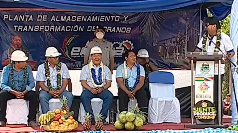 El presidente del Estado, Luis Arce, junto al l&iacute;der del MAS, Evo Morales. Captura Facebook Luis Arce