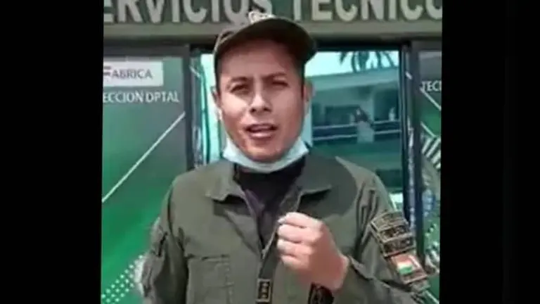 El capit&aacute;n Edman Lara, quien denunci&oacute; supuestos cobros irregulares en una dependencia policial. ARCHIVO