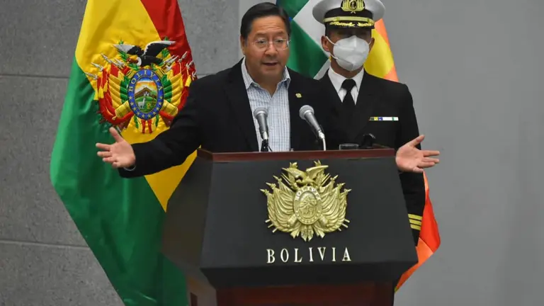 Luis Arce, presidente de Bolivia, oficializa que los nuevos aportantes ir&aacute;n al sistema de la Gestora P&uacute;blica. APG