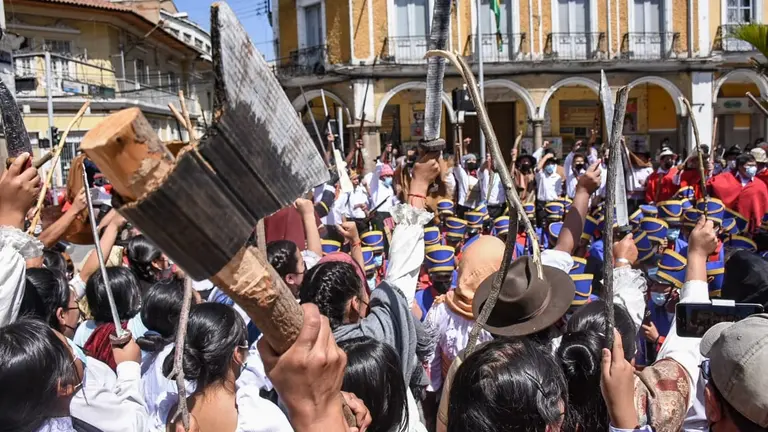 La recreaci&oacute;n hist&oacute;rica realizada en la Plaza 14 de Septiembre, este domingo. DICO SOL&Iacute;S