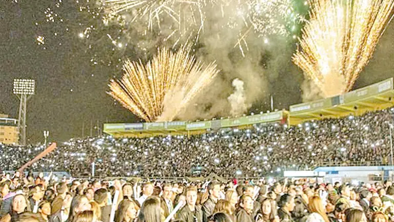 El p&uacute;blico disfruta de una versi&oacute;n pasada de serenata a Cochabamba. ARCHIVO